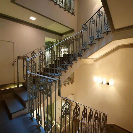 Brunelleschi Hotel 4*