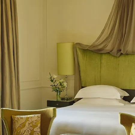 Brunelleschi Hotel 4*